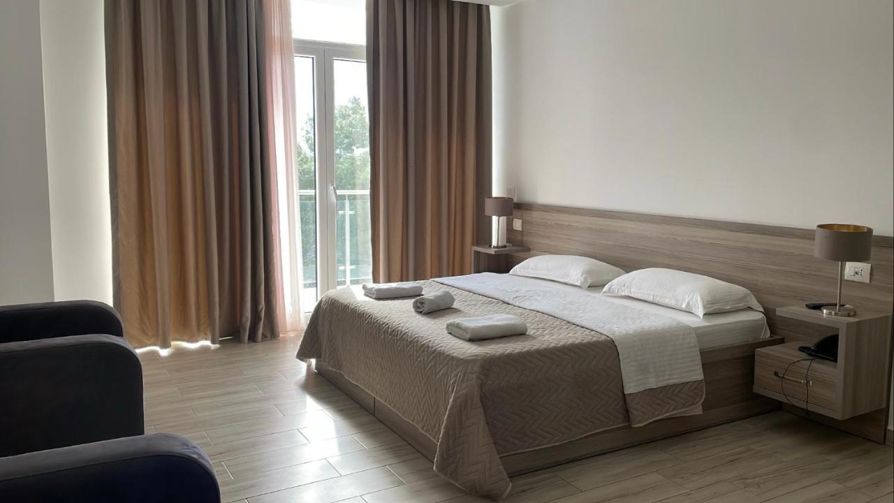 Prince Adriatic Resort Shëngjin Buitenkant foto
